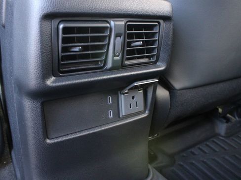 Used 2025 Toyota 4Runner TRD Off-Road Premium AWD/4WD image 20