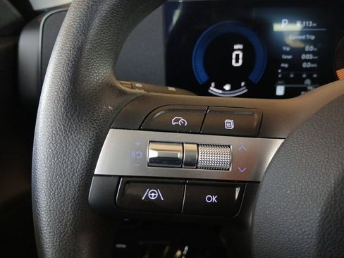 Used 2025 Hyundai Kona SE FWD image 17