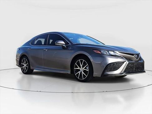 Certified 2024 Toyota Camry SE image 3