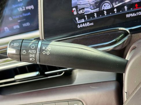 Used 2023 Cadillac Escalade Sport Platinum image 33