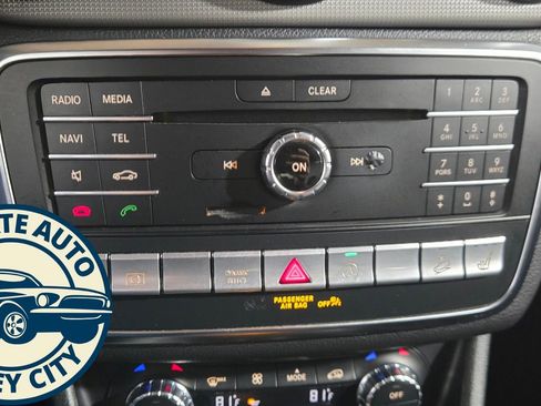 Used 2019 Mercedes-Benz GLA 250 GLA 250 image 15