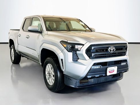 New 2026 Toyota Tacoma SR5 RWD image 3