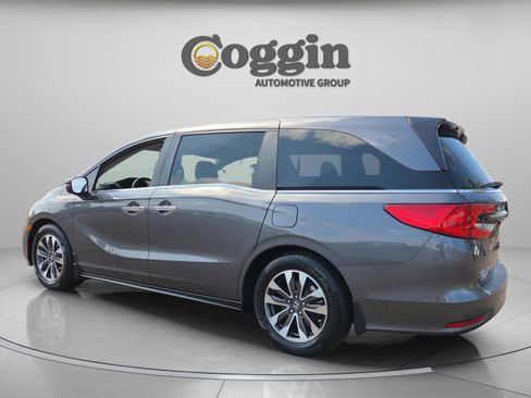 Certified 2023 Honda Odyssey EX-L image 4
