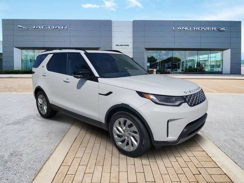 New 2026 Land Rover Discovery S AWD/4WD image 3