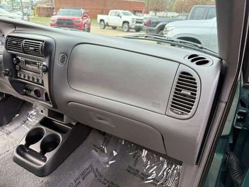 Used 2000 Ford Ranger XLT image 16