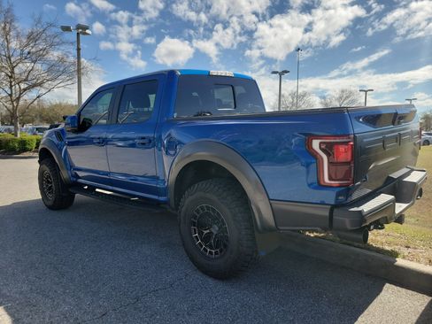 Used 2018 Ford F150 Raptor w/ Equipment Group 802A Luxury image 24