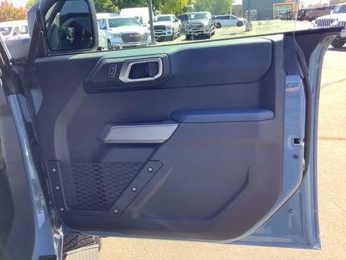 Used 2022 Ford Bronco Outer Banks w/ Sasquatch Package AWD/4WD image 39