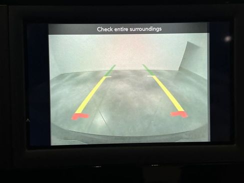 Used 2020 Chrysler Pacifica Touring-L image 67