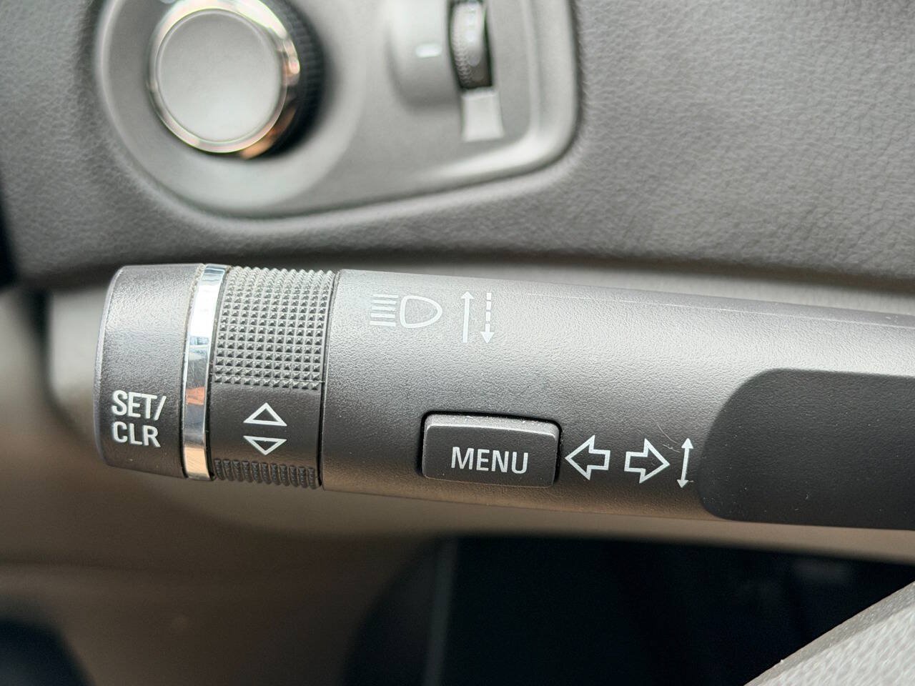 Used 2011 Cadillac SRX 2WD image 30