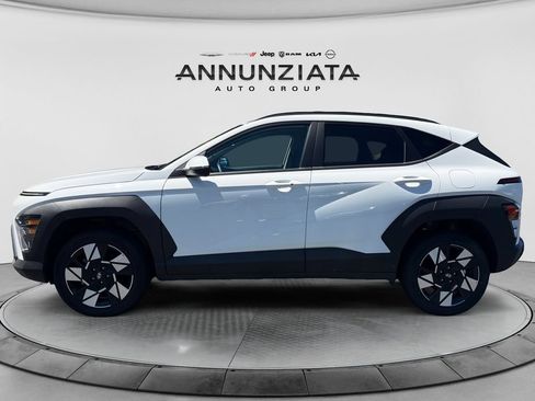 Used 2025 Hyundai Kona SEL AWD/4WD image 2
