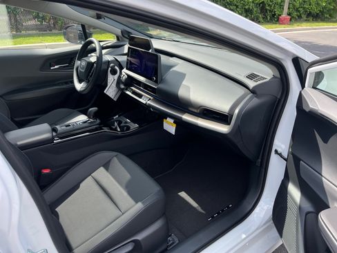 New 2026 Toyota Prius Limited FWD image 29