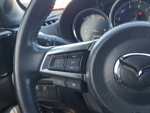 Used 2019 MAZDA MX-5 Miata Grand Touring image 17