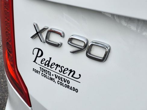 Certified 2024 Volvo XC90 T8 Plus AWD/4WD image 9