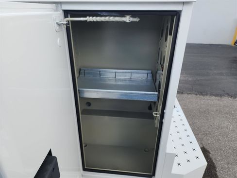 New 2025 Ford F250 XL w/ XL Chrome Package image 22