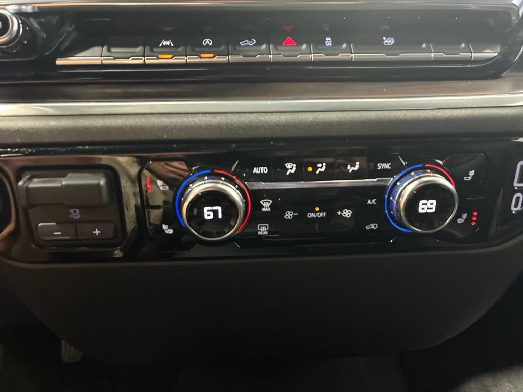 Used 2025 GMC Sierra 1500 SLT AWD/4WD image 28