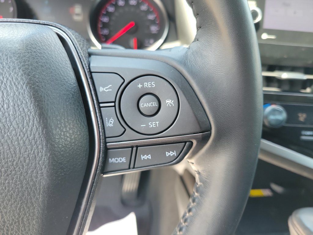 Used 2023 Toyota Camry XSE FWD image 22