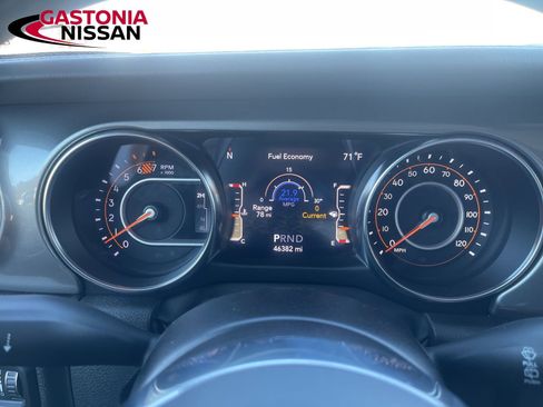 Used 2023 Jeep Wrangler Sahara image 44