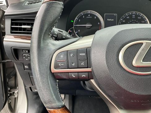 Used 2016 Lexus ES 350 w/ Luxury Package w/Wood Trim FWD image 10