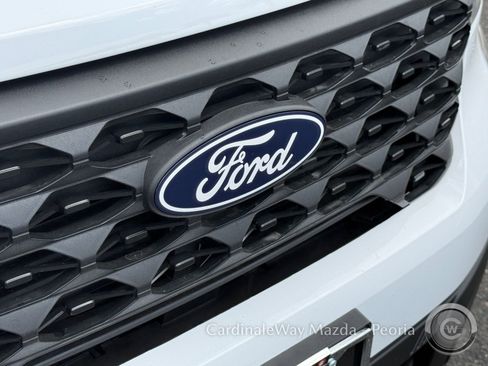 Used 2025 Ford Maverick XL FWD image 33