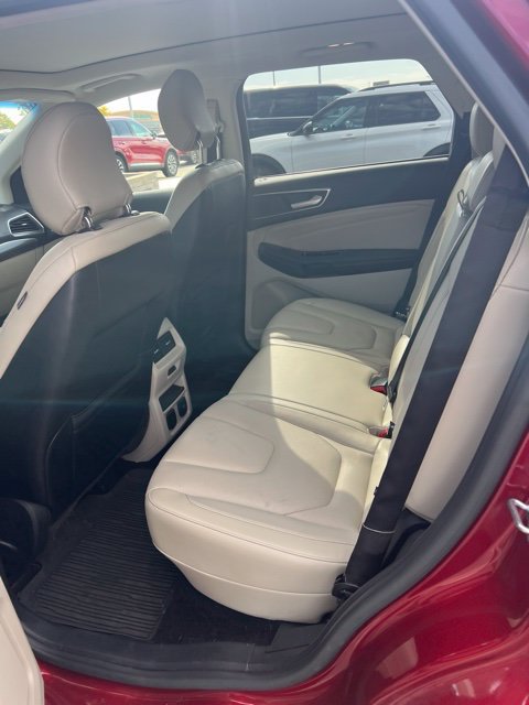 Used 2017 Ford Edge Titanium w/ Equipment Group 302A AWD/4WD image 4