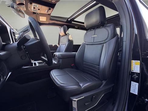 Used 2026 Ford F450 Platinum w/ FX4 Off-Road Package image 15