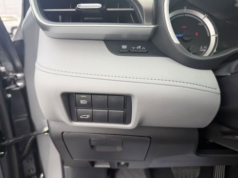 New 2026 Toyota Highlander XLE image 19