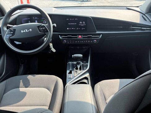 Used 2026 Kia Niro LX FWD image 28