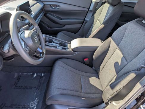 Certified 2025 Honda Accord LX image 4