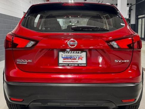 Used 2018 Nissan Rogue Sport SV w/ SV Technology Package AWD/4WD image 13