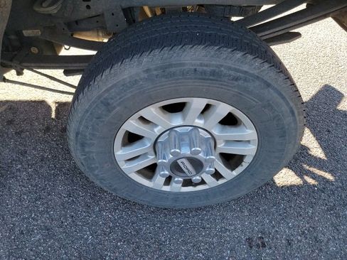 Used 2017 Ford F350 XLT image 7