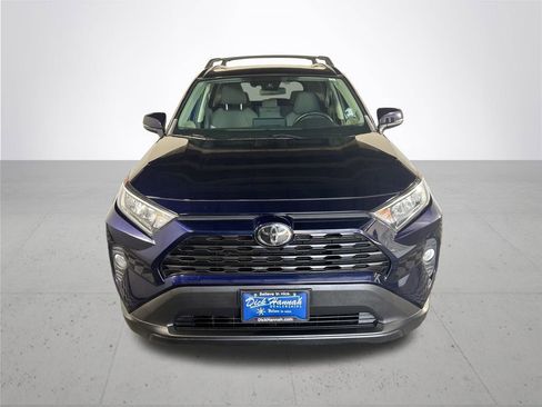 Used 2019 Toyota RAV4 XLE w/ Convenience Package image 3