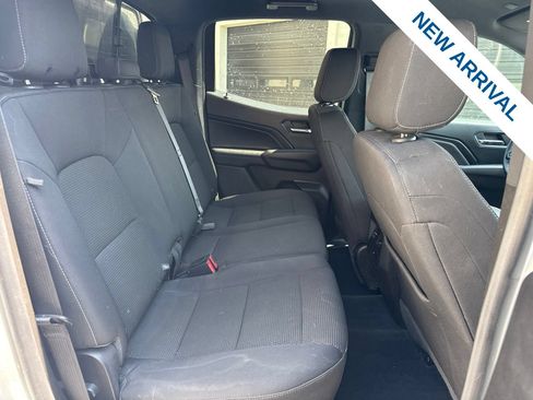 Used 2023 Chevrolet Colorado LT w/ LT Convenience Package II AWD/4WD image 11