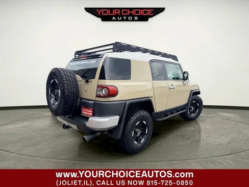Used 2012 Toyota FJ Cruiser 4WD w/ Upgrade Pkg image 8