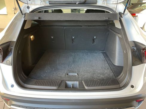 Used 2025 Chevrolet Trax LT image 30