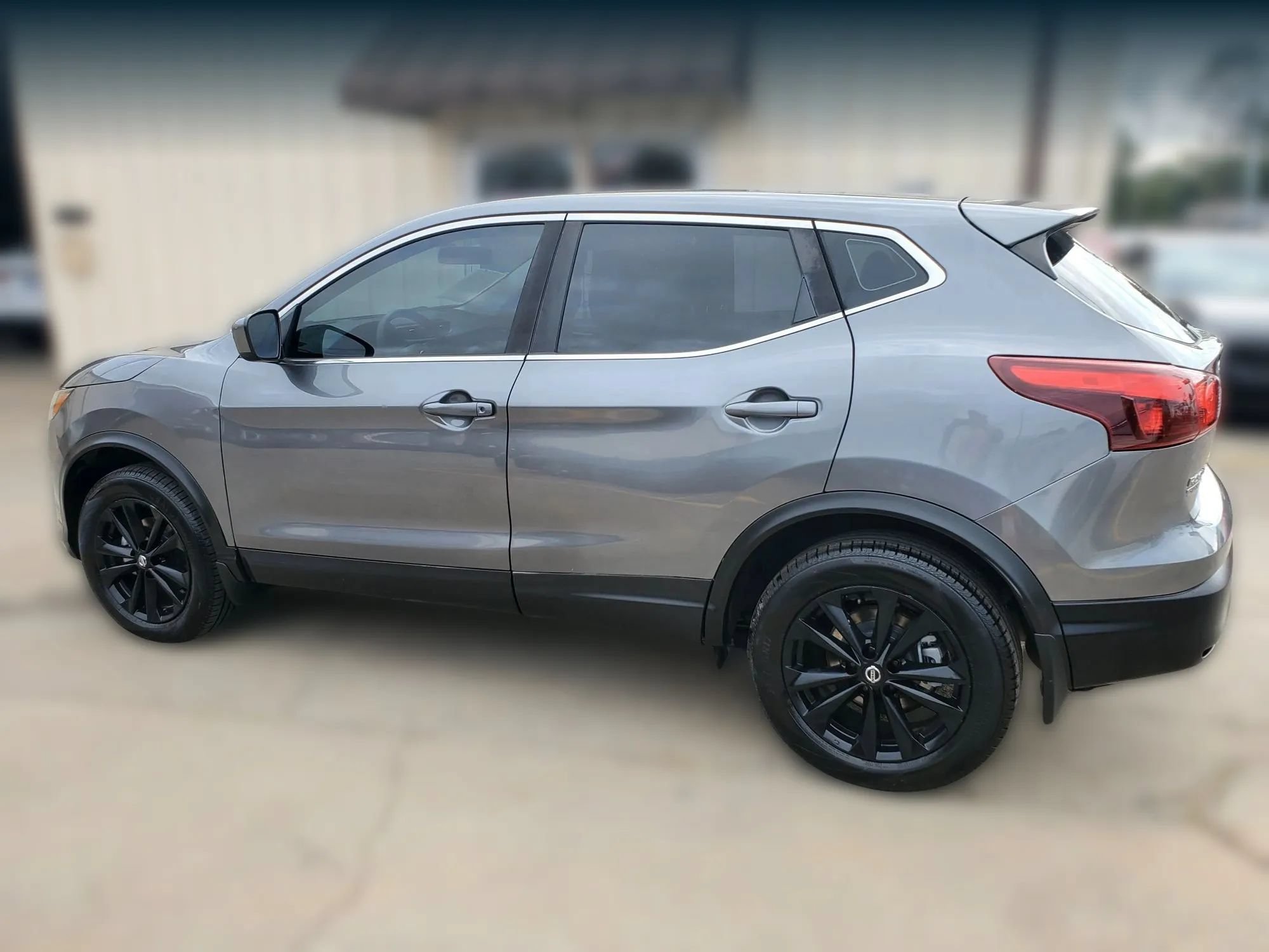 Used 2019 Nissan Rogue Sport S w/ Appearance Package FWD image 4