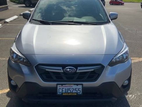 Used 2023 Subaru Crosstrek 2.0i Premium AWD/4WD image 2