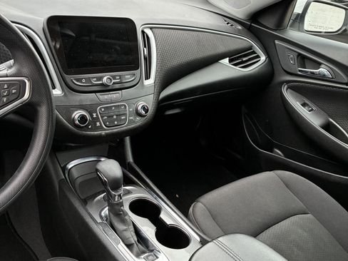 Used 2024 Chevrolet Malibu LT image 6