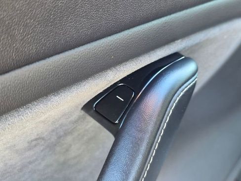 Used 2019 Tesla Model 3 Long Range image 23