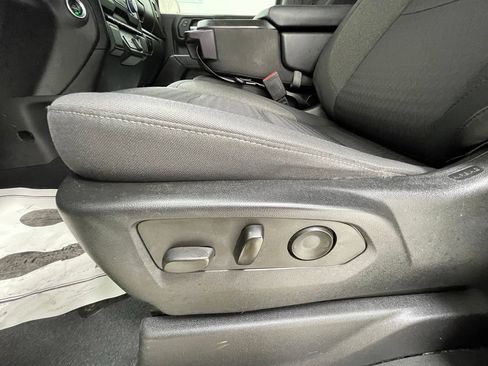 Used 2022 Chevrolet Silverado 1500 Custom AWD/4WD image 16