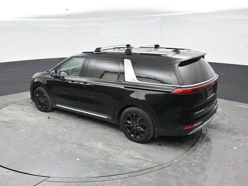 Used 2022 Kia Carnival SX Prestige FWD image 12