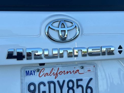 Used 2023 Toyota 4Runner SR5 Premium image 21