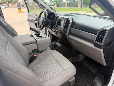 Used 2020 Ford F250 XLT w/ XLT Value Package AWD/4WD image 22