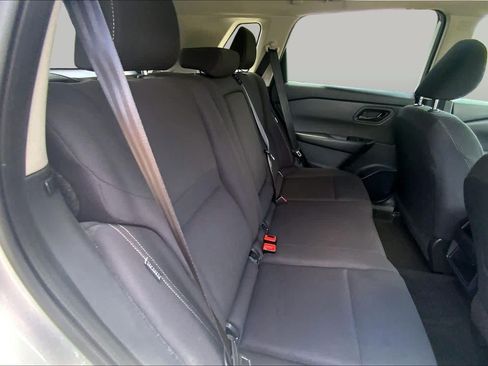 Used 2024 Nissan Rogue S FWD image 19
