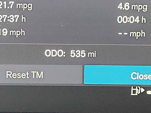 Used 2025 Volvo XC40 B5 Ultra w/ Protection Package Premier image 19