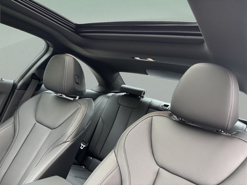 Used 2026 BMW 230i Coupe w/ Premium Package RWD image 19
