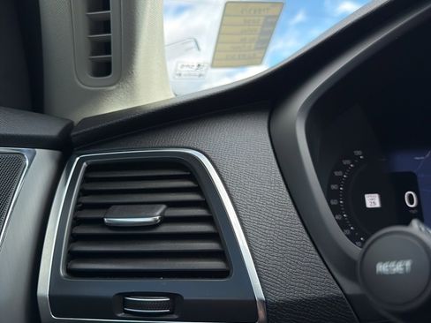 Used 2024 Volvo XC90 B5 Core w/ Protection Package Premier image 61