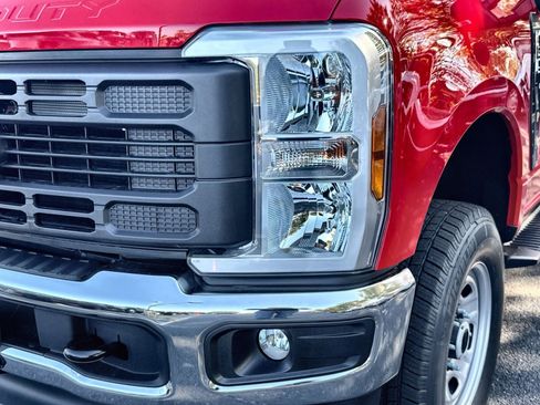 New 2026 Ford F350 XL w/ XL Chrome Package image 37