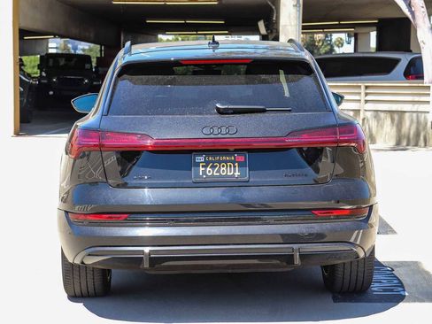 Used 2023 Audi e-tron Chronos AWD/4WD image 3