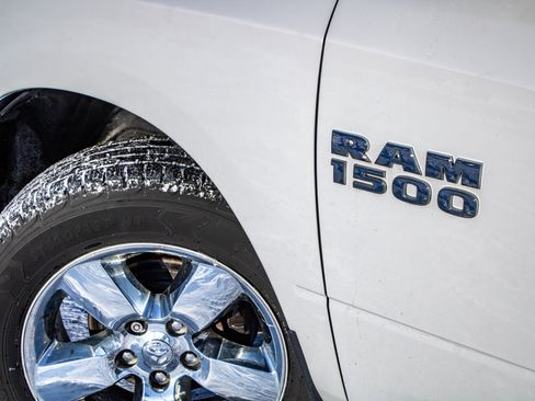 Used 2016 RAM 1500 Big Horn image 9