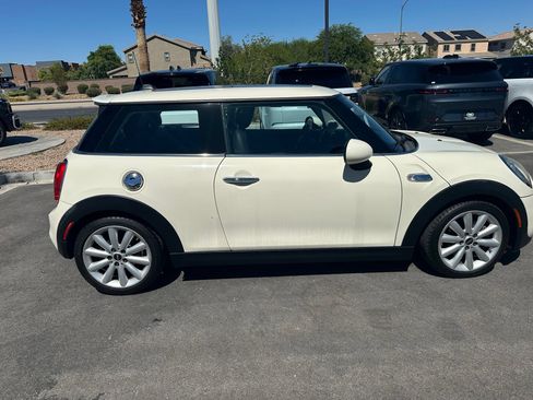 Used 2016 MINI Cooper S FWD image 3